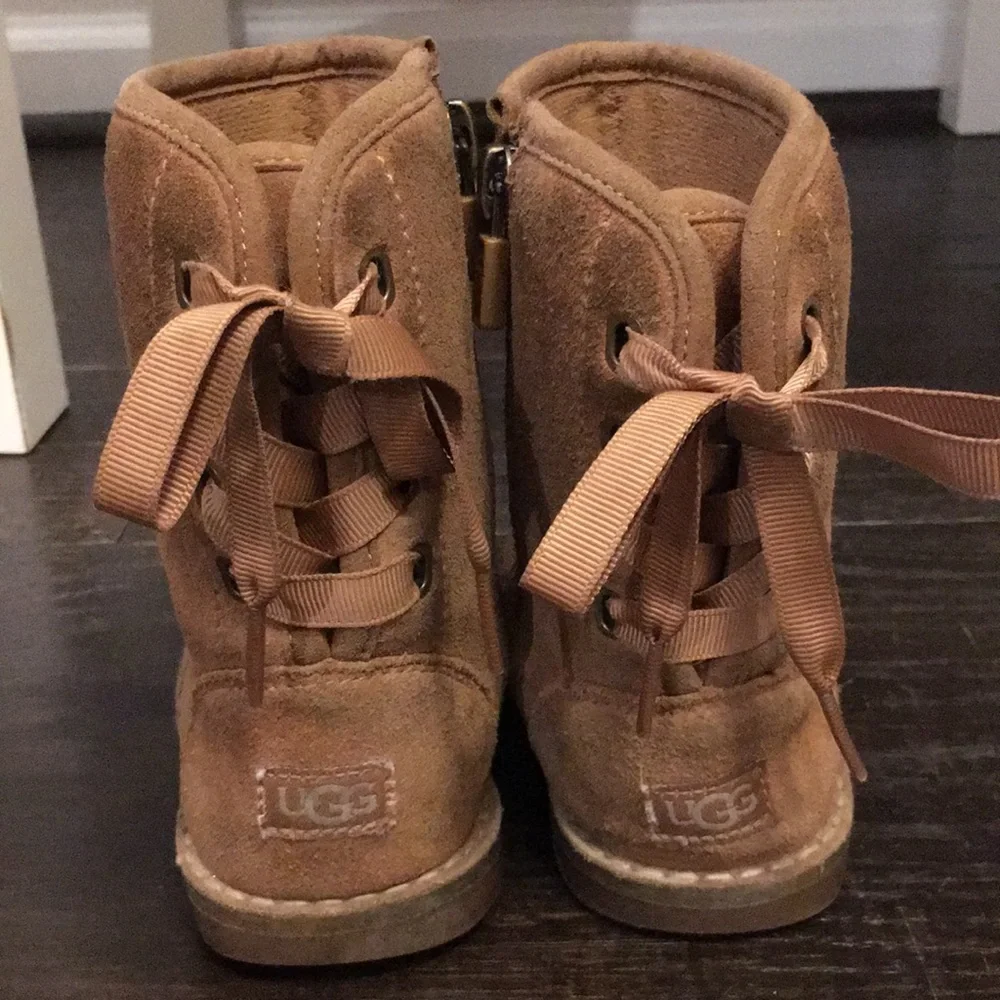 UGG toddler girl winter boots. Size- 7